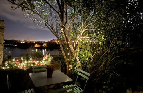 Charmante PETITE MAISON avec vue panoramique, en centre historique, proche d'Avignon, ancienne, rénovée, climatisée, terrasse, parking public gratuit - Foto 23