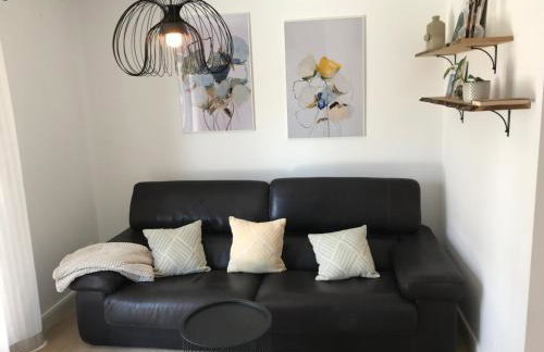 Schöne 1,5 Zimmer Wohnung mit Aussenterrasse, Nice small 1,5 room flat with an outside terrace - Foto 8