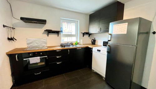 Ganze Wohnung - Parkplatz - Wi-fi - Küche - Balkon - Foto 3, stove, dishwasher