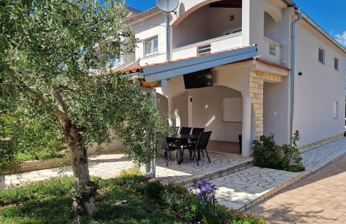 3 Bedroom Cozy Home In Sukosan - Foto 20