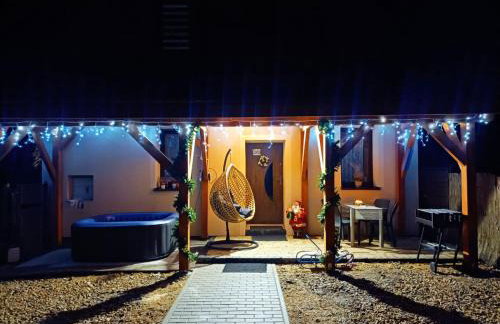 Dom Wakacyjny Gajówka z ogrodem i jacuzzi na wyłączność - Photo 36