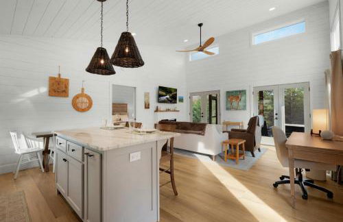 The Cottage at Woodpecker Ridge - Morganton GA Retreat for Two - Foto 1