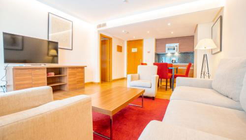 Aparto-Hotel Rosales - Photo 4