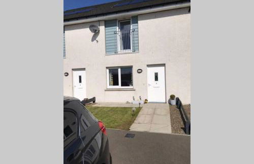 Bright and modern 2 bedroom home in Kirkwall - Photo 2