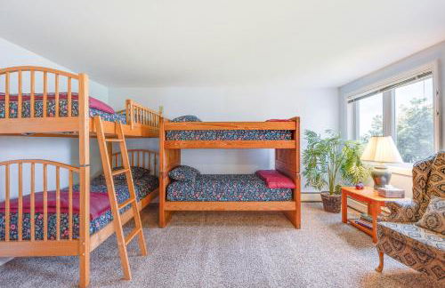 Burke Mountain Vacation Rental Ski-InandSki-Out! - Foto 19