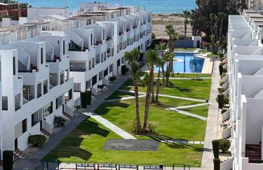 Ático con vistas al mar y piscina privada - Foto 32