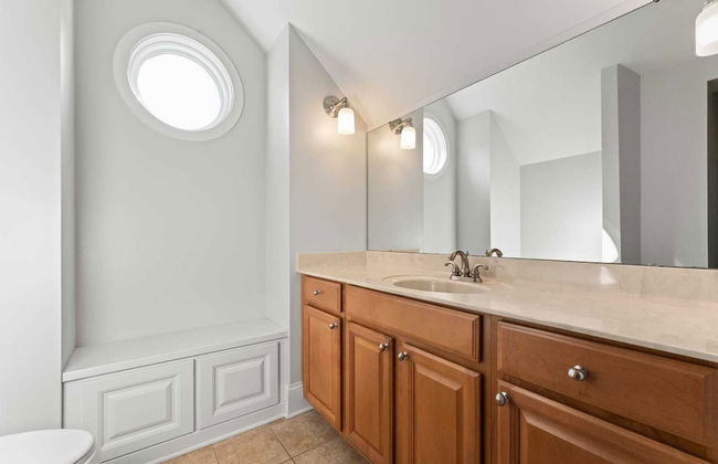 Lakefront 6bdr, Priv Dock, Game Room, Firepit Jake's Lake House by Avantstay - Foto 37