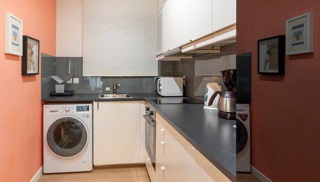 Phaedrus Living Modern Flat Kypseli - Foto 5, Cocina privada