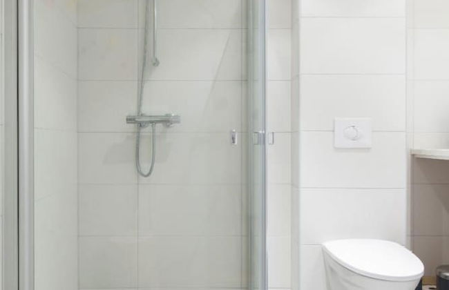 StayPlus Modern Apt Rooftop Terrace - Foto 16