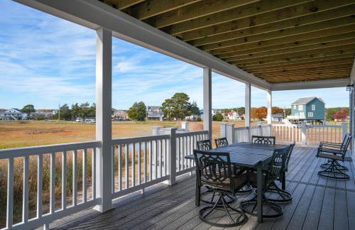 Robert's Retreat - Brand new home w/ gorgeous water views! - Foto 6