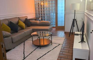 Elegant Getaway - Spacious 3 Bedroom Apartment -Lisbon Baixa da Banheira - Foto 1