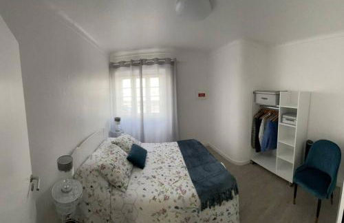 Friends Place - Photo 2