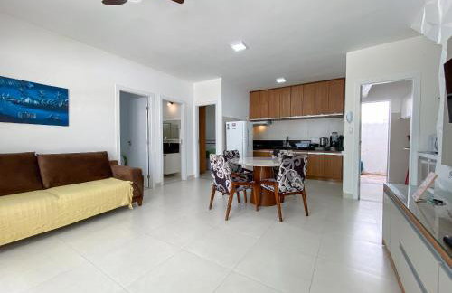 Apto Térreo com 2 quartos (ambos com ar split), sendo 1 suíte, internet privativa 300MBPS, no Residencial Vila Regina, condominio com piscina e área gourmet bem próximo a praia de Taperapuã - Foto 52