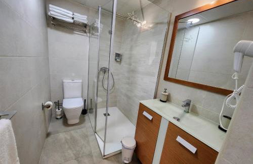 Apartamentos Playa De Covachos - Foto 9