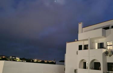 Bella Sunset Holidays - 3 min da Praia da Mareta - Foto 22