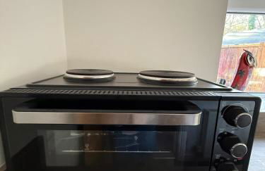 Romantic Luxury Cabin & Hot Tub near New Forest Dorset - Photo 26