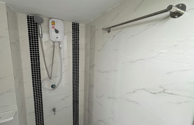 The Loft Living Space - Photo 63