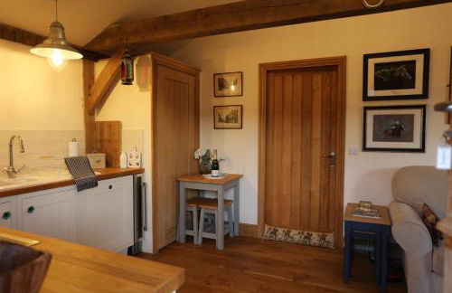 Rushmoor Retreat, Cosy with Outdoor Pizza Oven - Photo 28