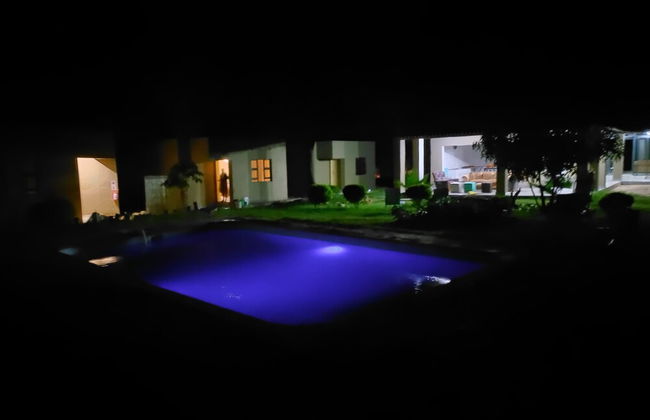 Destiny Blo Inn - Photo 18