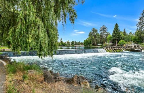 Riverfront Condo with Amazing View - Downtown Bend - Foto 12