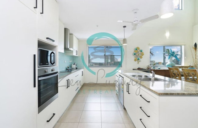 Pinnacle Penthouse Escape Panoramic Views Pool - Photo 5