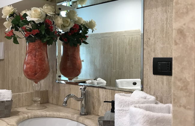 GianLuis Luxury Suites - Photo 36