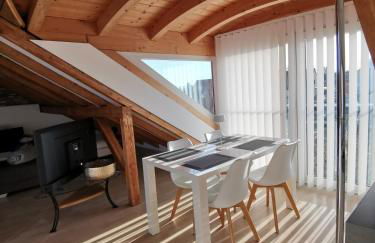 Baltmannsweiler cozy CHALET style apartment Wallbox & free parking no smoking - Foto 3