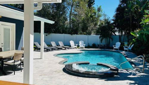 Beautiful home with large pool! Close to the beach! - Foto 3