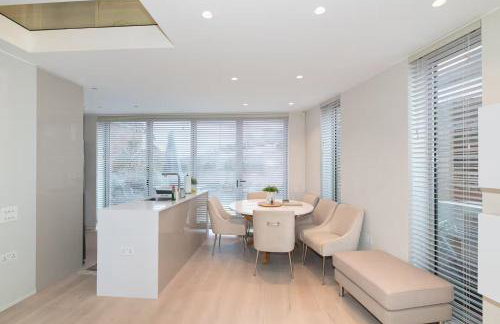 Modern Smart Home with Garden close to Richmond - Pass the Keys - Foto 2
