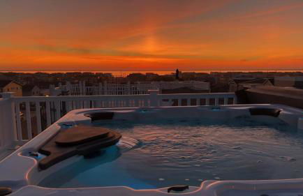 Ocean Front Roof Top Deck Hot Tub Beach Badges Wifi - Foto 2