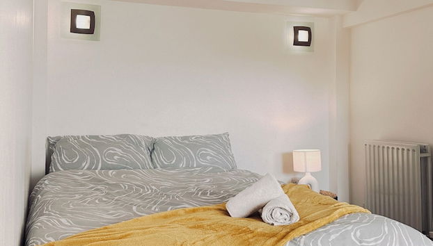 Beautiful 2-bed Apartment in London - Photo 4, Room