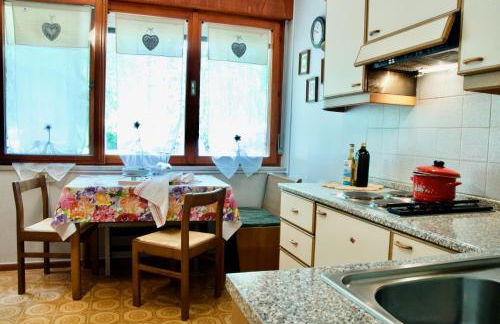 Al Sole di TSS' - Cozy Apartment a 20 Metri dal Lago di Caldonazzo - Perfetto per coppie a Calceranica al Lago - Foto 3