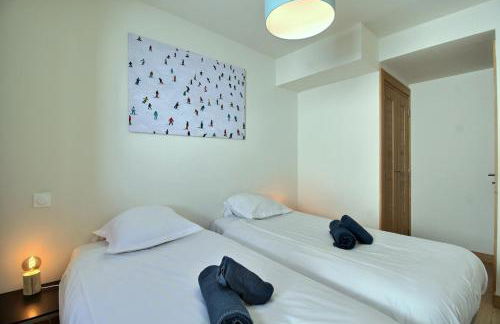 ARC 1600, LE RIDGE, Appartement 10 personnes Duplex Vue Montagne - ski aux pieds - Sauna, Hammam, Piscine, Salle de salle de sport-fitness - Foto 27