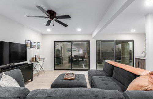 3BR Retreat with Heated Pool, BBQ and Mountain Views - Foto 36