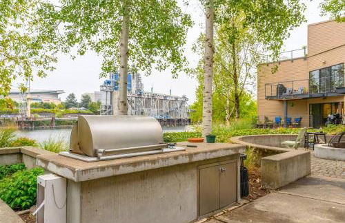 Waterfront Condo, 25ft from riverwalk, Pool & HotTub - Foto 24