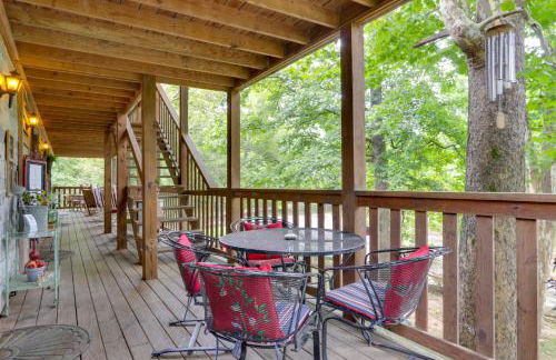 Riverfront Couples Retreat in Smoky Mountains! - Foto 17