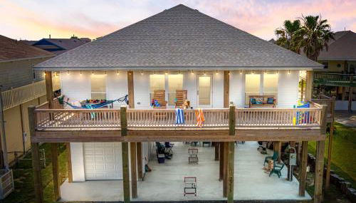 Steps to Beach, Luxury 4BR & 4BA, Views, Games, Dog-Friendly - Foto 5