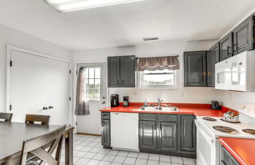 Quiet Dry Ridge Home with Yard - Near Ark Encounter! - Foto 10