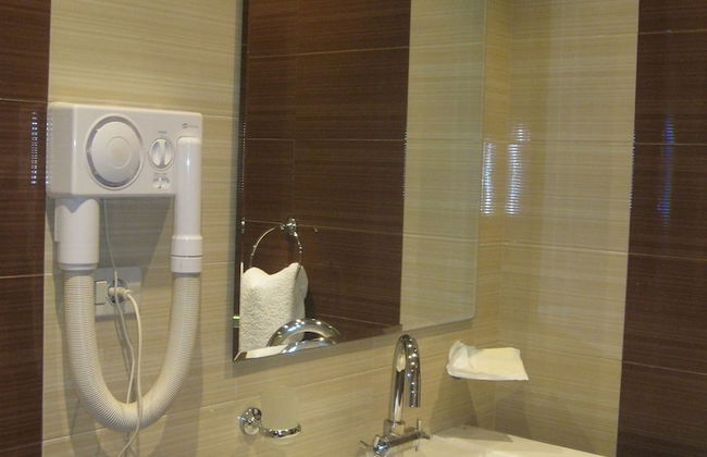 Splendor Resort and Restaurant - Photo 13