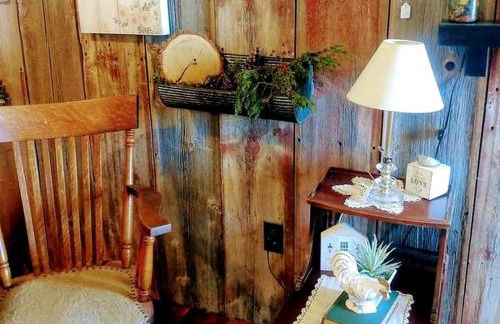 Restored Barn Rental near Milford, Nebraska - Foto 7