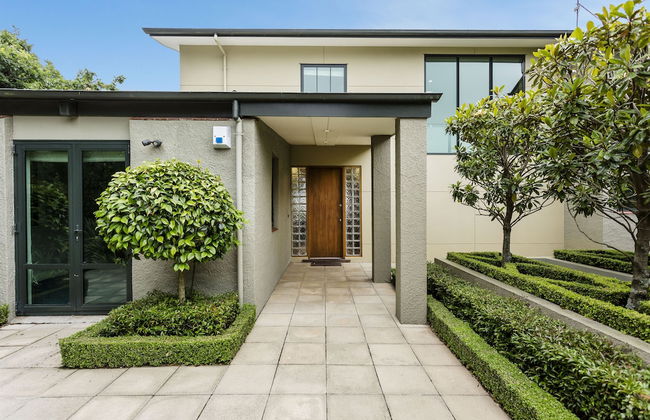 Oasis on Belmont Lane - Photo 1