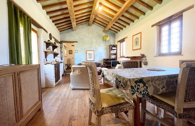 Spoleto Tranquilita Sleeps 20 With Wifi Pool Yoga Studio Gardens and Views - Photo 69