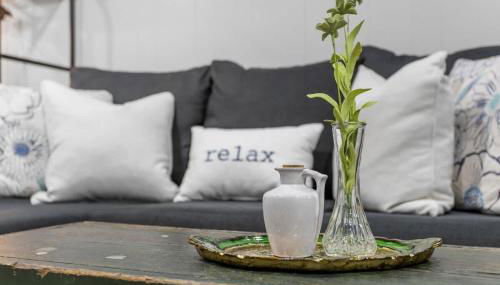 Colonial Cottage with Hot Tub & Sauna-Family Friendly - Photo 5