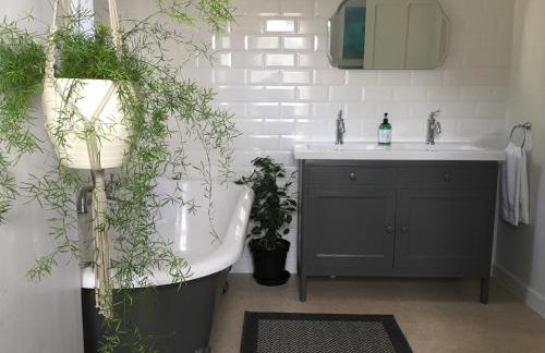 Bay Cottage & Bay Stables - Photo 18