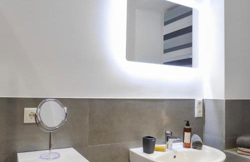 Modernes Apartment mit Queensize-Bett, NETFLIX, Küche, Erdgeschoss, Nähe AMEOS Klinik - Foto 11