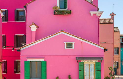 Night Galleria holiday home - bed & art in Burano - the pink house - Photo 2