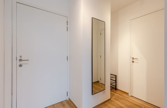 Cozy Beach Apartment in Middelkerke for 5 Guests Bright Living Space With Terrace - Photo 19