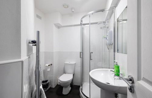 Stanley Sparkle Stays - 4BRooms, 4Beds, Prkg, Wifi - Foto 36