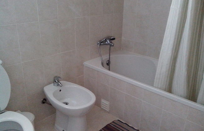 Albufeira 1 Bedroom Apartment 5 min From Falesia Beach and Close to Center! E - Foto 9