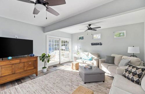 The Lyellton House: Water View, Steps from Beach - Foto 40